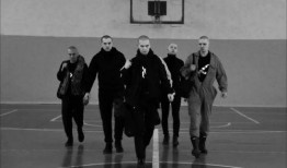 暴力唤醒在线观看