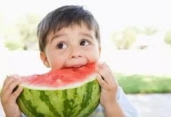 娱乐吃瓜酱被重视的感觉,从边缘到核心，揭秘网络舆论的神奇力量